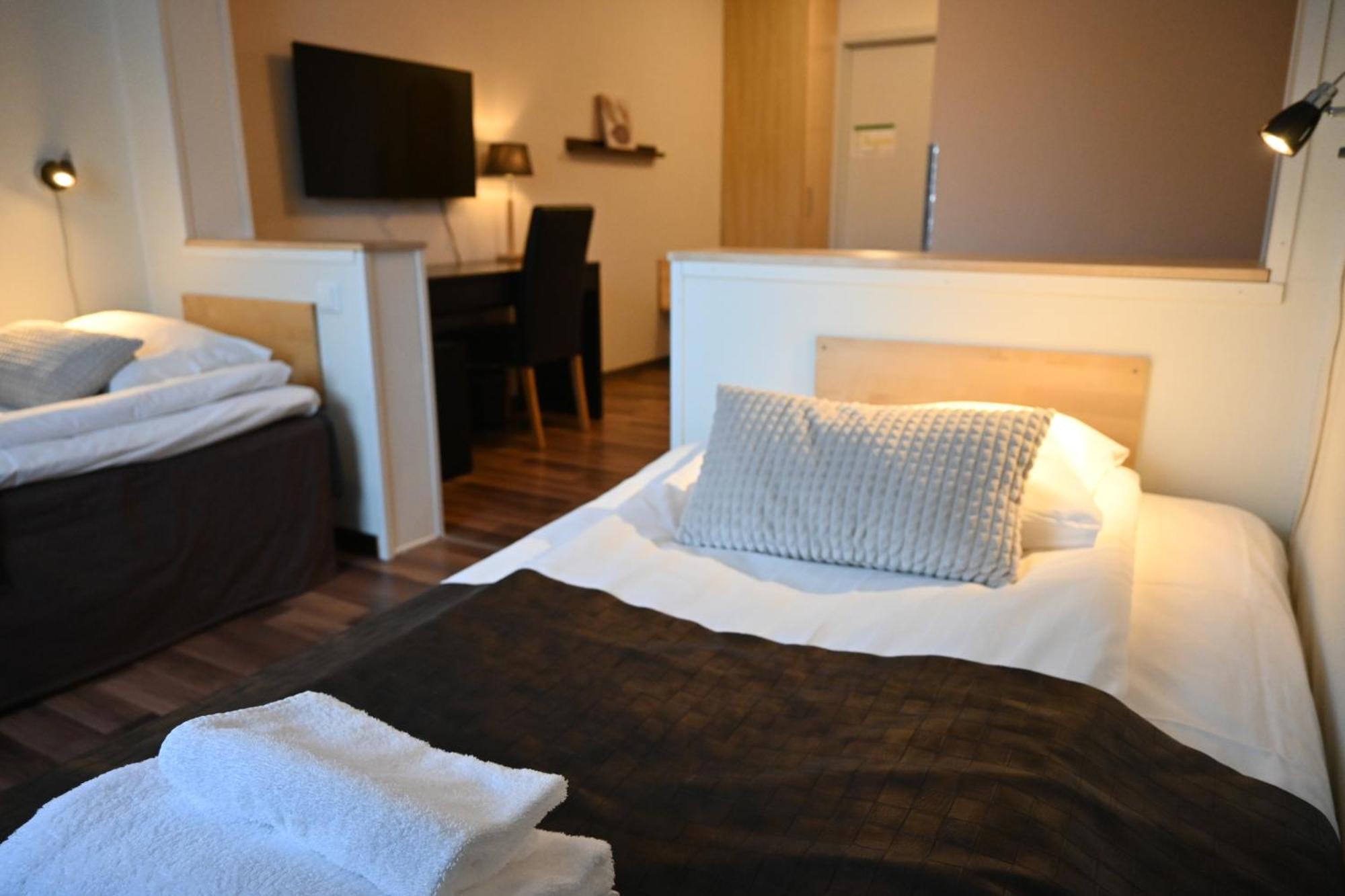ארייפלוג Hotell Lyktan מראה חיצוני תמונה
