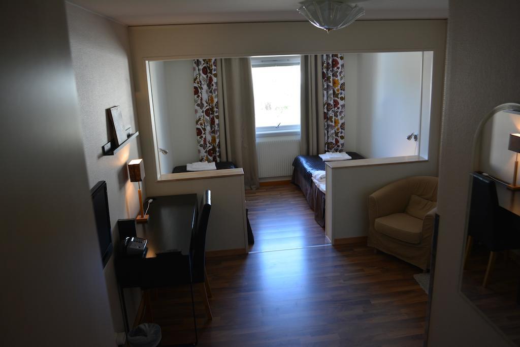 ארייפלוג Hotell Lyktan חדר תמונה