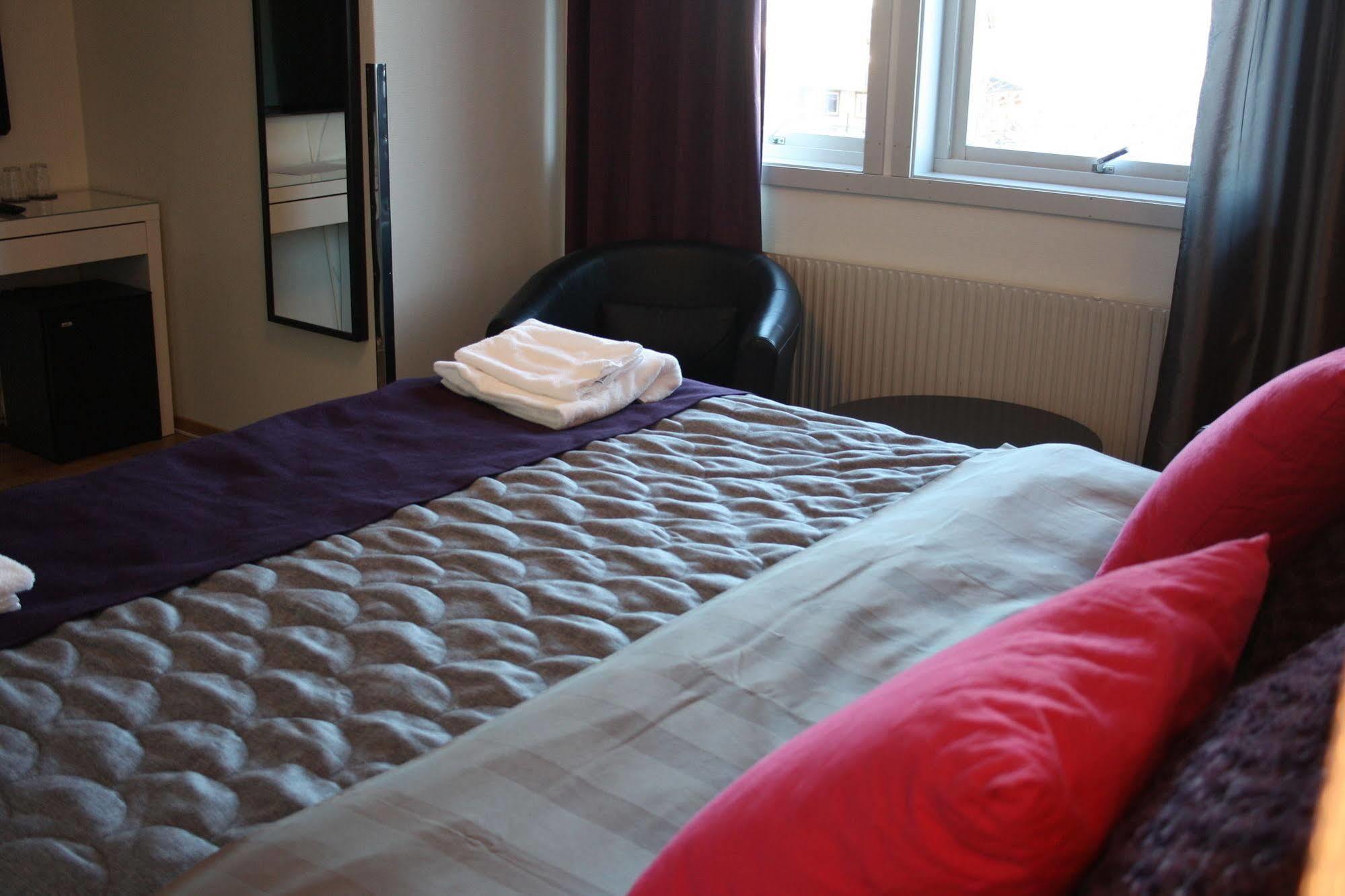 ארייפלוג Hotell Lyktan מראה חיצוני תמונה